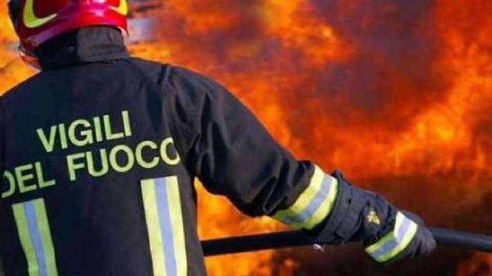 Nuovo incendio al Centro raccolta rifiuti di Monte Sant'Angelo