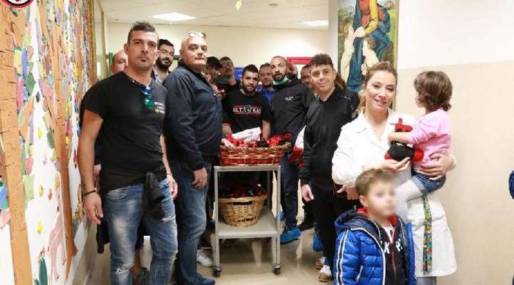 Calcio Foggia 1920 e ultras rossoneri insieme per regalare sorrisi