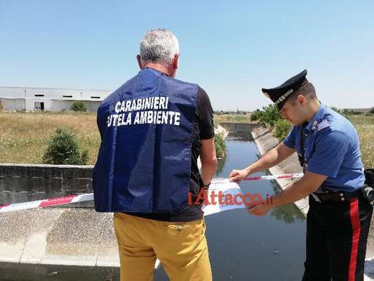 Cerignola, discarica abusiva e scarico di sostanze inquinanti: scattano i sigilli al Canale Lagrimaro