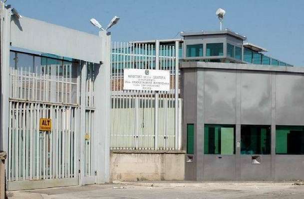 Gatta visiterà  il carcere di Foggia: "Grave carenza di personale e di sicurezza"