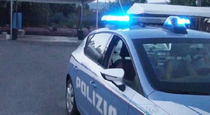 Cerignola, prima la fuga in auto e poi a piedi: in manette spacciatore. Beccato con 800 euro in tasca