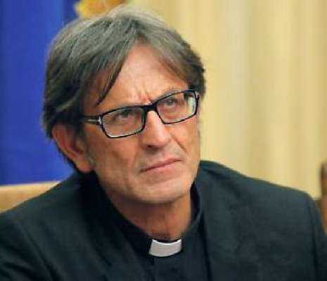 Escalation criminale a Foggia, Don Aniello: Società  civile narcotizzata ed assuefatta a criminali logiche di vita
