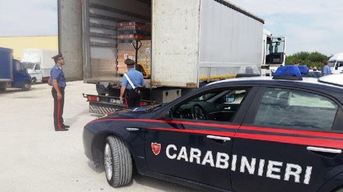 Rapinato camionista sulla statale Lesina-San Severo, ritrovato il tir ormai vuoto