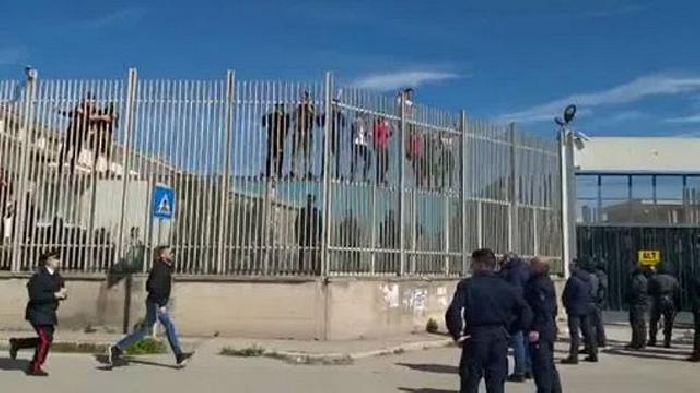 Carcere di Foggia, Splendido: "Poliziotti sottodimensionati e senza dispositivi di protezione individuale"