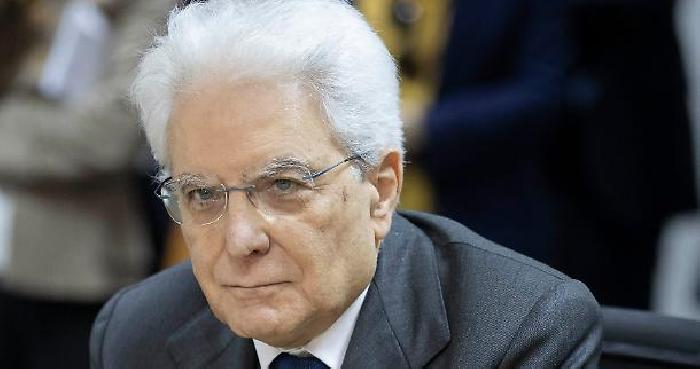 Offese al presidente della Repubblica Mattarella, tra i 9 indagati anche un foggiano. Rischia 15 anni di carcere