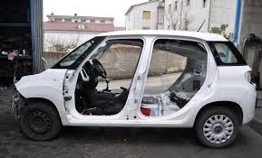 Borgo Mezzanone, rinvenute auto rubate in un capannone attrezzato per le rapine