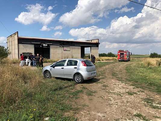 Ascoli Satriano, uomo trovato carbonizzato ucciso con un colpo alla nuca: si fidava del suo assassino
