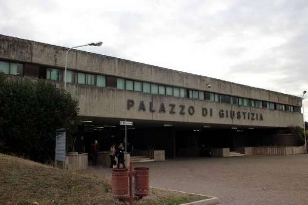 Tribunale di Foggia allagato, indetta conferenza stampa per trovare soluzioni: "Non è caso raro"