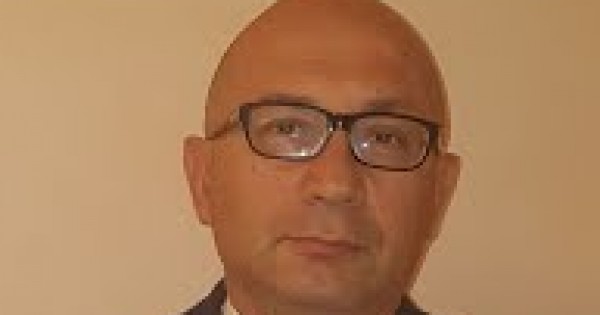 'Mi metto a nudo': la difficile esperienza con il Covid del dottor Vincenzo De Francesco