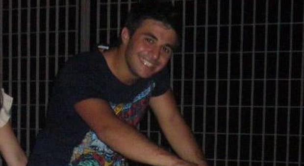 Picchiato e morto dopo 7 mesi di coma, aggressori ora accusati di omicidio aggravato. Disposta l'autopsia