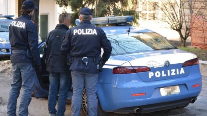 Arrestati due rapinatori cerignolani "in trasferta" a Pisa. Nel 2016 svaligiarono un supermercato