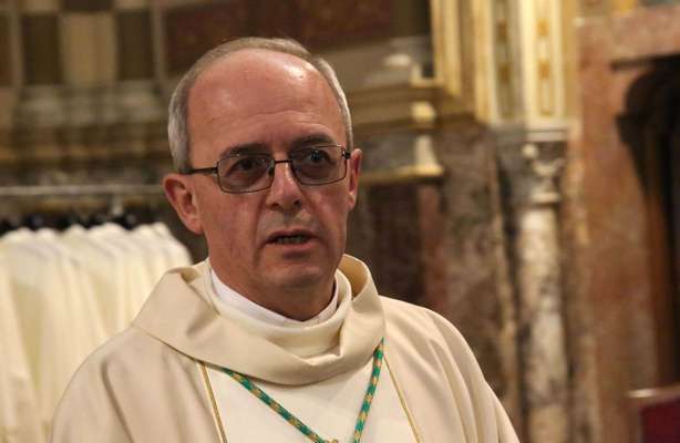 "Qui sembra il Sud America", la dura denuncia del arcivescovo di Vieste dopo i funerali di Di Gennaro