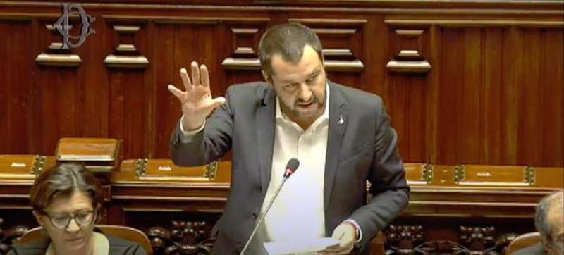 Matteo Salvini risponde all'onorevole Tasso alla Camera: "Mi impegno personalmente per Foggia"
