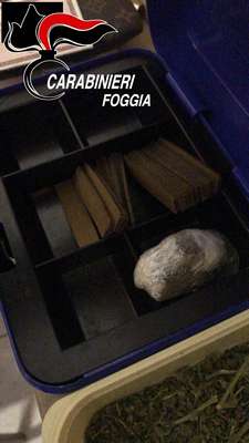 Arrestata giovane coppia di cerignolani, spacciavano droghe leggere
