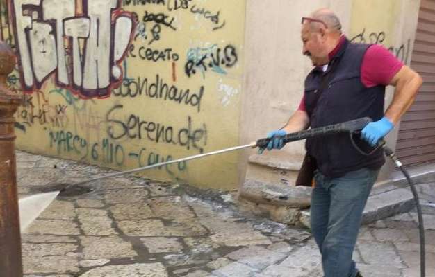 Mancata pulizia del centro storico a San Severo, l'amministrazione non ci sta: "Provvediamo noi"