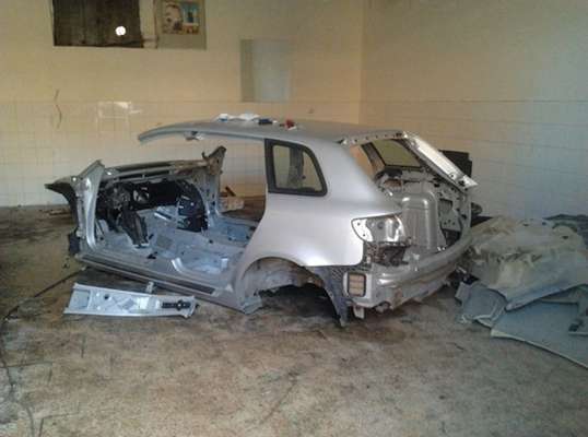 Smerciavano pezzi di auto rubate, due arresti a Cerignola