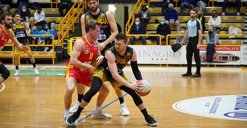 Cestistica San Severo oggi a Ravenna per ritrovare la vittoria e sperare ancora nella salvezza