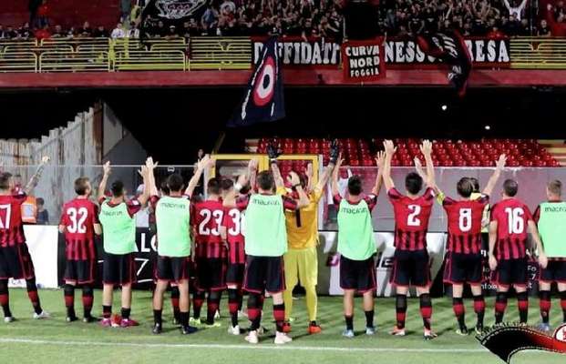 Cori Foggia Calcio, il Tg1 tira in ballo la quarta mafia (e i tifosi si indignano)