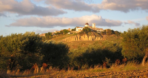 Tutte le belle tradizioni di Serracapriola, c'è chi pensa anche ad un dizionario della lingua in italiano e serrano