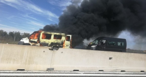 Ultras Bari e Lecce, eseguite 12 misure cautelari per gli scontri del 23 febbraio scorso