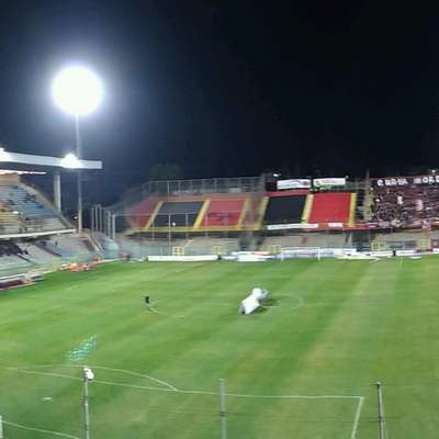 Un secolo di Stelle Foggia Legends, e il cuore batte forte, forte, ma lo Zac unica nota stonata...