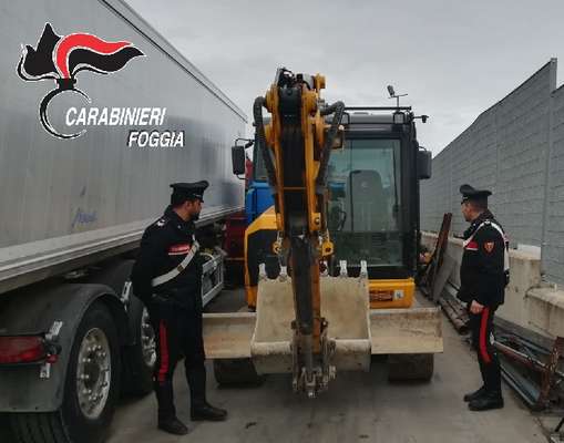 Mezzi di lavoro rubati a Segrate e recuperati a Cerignola, identificati 2 ricettatori