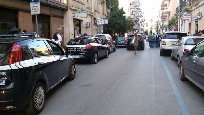 Va in escandescenze durante un controllo e minaccia gli agenti di polizia, arrestato un uomo