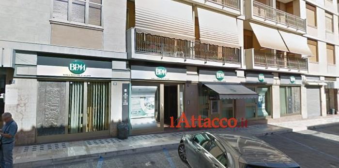Lucera, bomba in piena notte contro bancomat della BPM