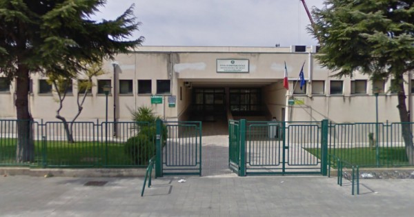 Foggia, arrestato un minore per tentato furto alla scuola Catalano-Moscati