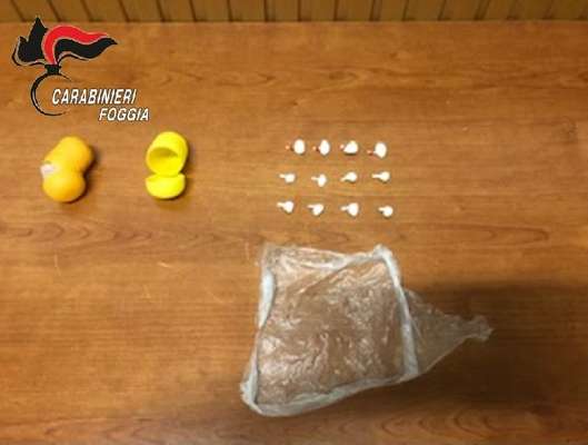 Vieste, trovate nel climatizzatore dosi di cocaina pronte per lo spaccio, arrestato 35enne del posto