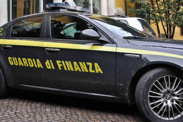 Foggia Calcio, Guardia di Finanza allo Stadio Zaccheria e nelle abitazioni di alcuni soci rossoneri