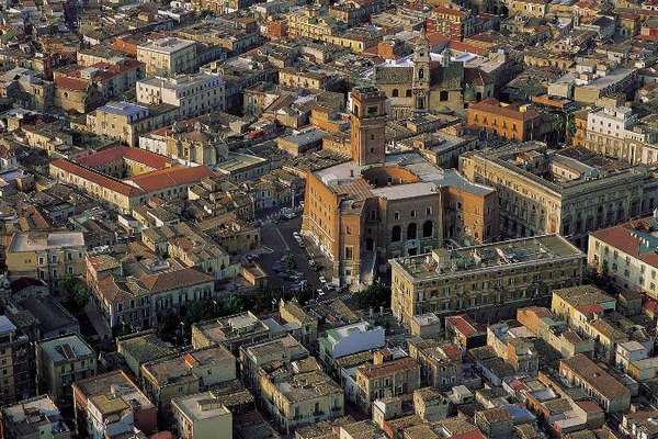 Qualità  ambientale, la Puglia fanalino di coda. A Foggia migliora la qualità  dell'aria, male la differenziata