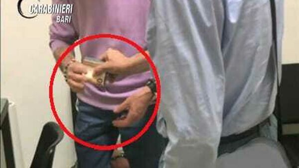 Si faceva pagare ingenti somme per un farmaco gratuito "salvavita", arrestato oncologo a Bari
