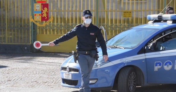 Polizia passa al setaccio l'Alto Tavoliere: controlli e perquisizioni a centinaia di persone e mezzi