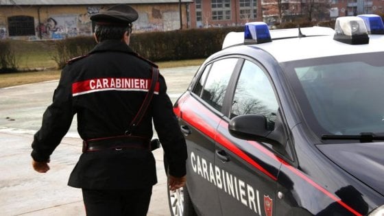 Armati di cutter, tentano rapina in banca nell'emiliano. Arrestati due cerignolani
