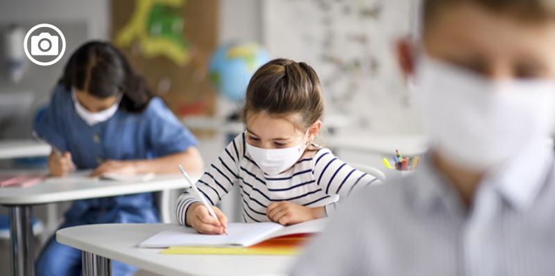 Nuove regole antiCovid a scuola, tutti a casa con tre positivi