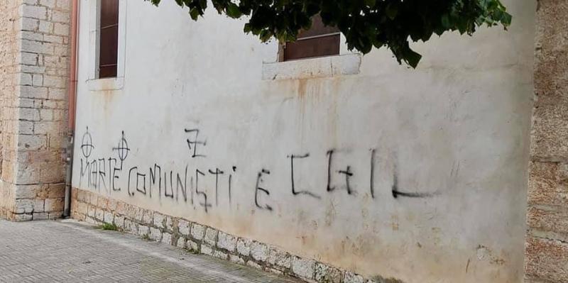 San Marco in Lamis, minacce contro comunisti e Cgil e svastiche su chiesa. Merla: "Un gesto vile, vergogna"