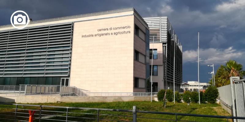 I destini incrociati di Confcommercio e CCIAA. Oggi il voto a via Miranda in clima infuocato ma Gelsomino guarda già alla riconferma camerale