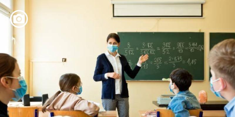 Covid-19: medici, mondo della scuola e genitori spingono per lo slittamento delle lezioni o la Dad