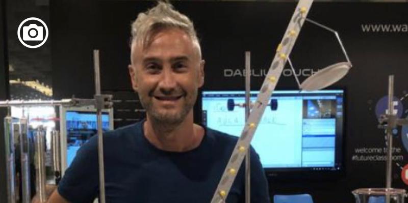 A Orsara c’è Vincenzo Schettini, prof-divulgatore sui social network che insegna ad amare la Fisica