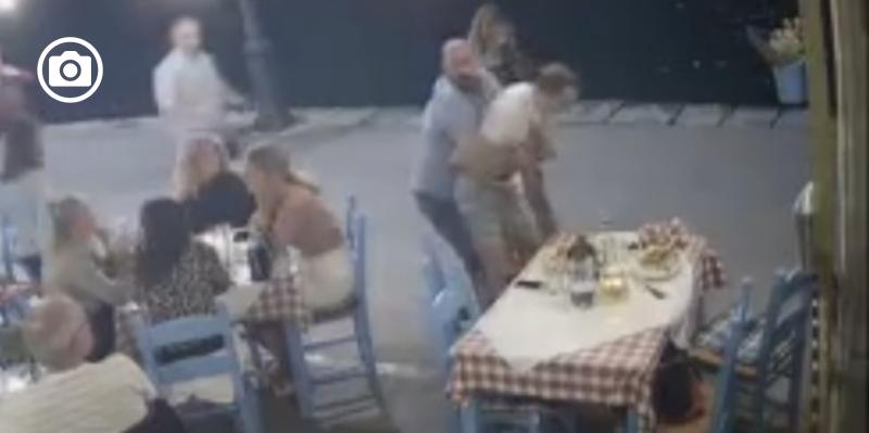 Rischia di soffocare mentre è a cena al ristorante, Carabiniere salva vita a 72enne con "manovra di Heimlich"