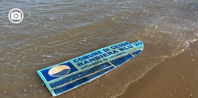 Da Cesenatico a Peschici, il cartello "bandiera blu" arriva sulle coste garganiche