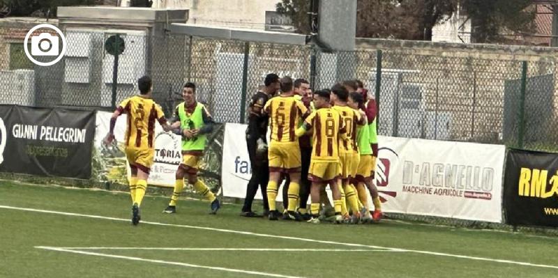 Tre punti d’oro per la salvezza del San Severo, passa con un rocambolesco 2-3 sul campo del Real Siti