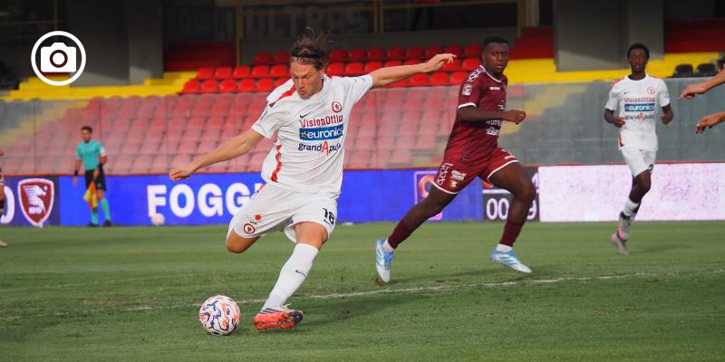 Foggia, l’attesa sta per finire: martedì si torna in campo con la maglia rossonera? Il matrimonio con Nike