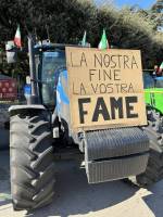 Trattore_la_nostra_fine_la_vostra_fame_original